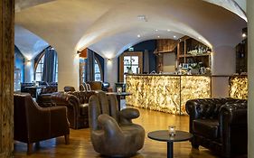 Hotel Les Suites Du Montana By Les Etincelles